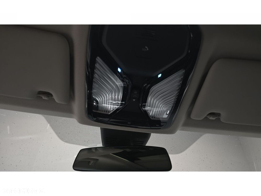 BMW Seria 3 320d xDrive - 32