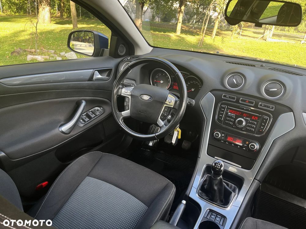 Ford Mondeo 2.0 Gold X Plus - 13