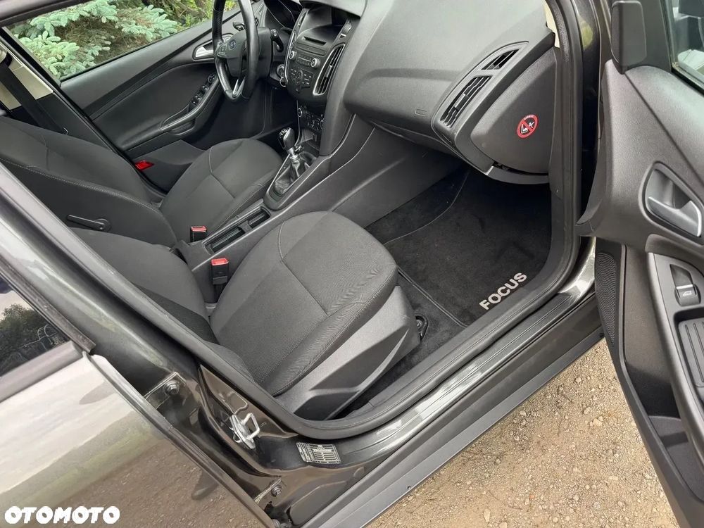 Ford Focus - 16
