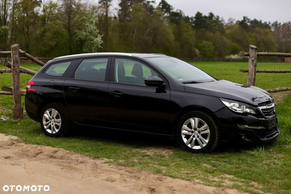 Peugeot 308 BlueHDi 120 EAT6 Stop & Start Active Business-Paket - 1