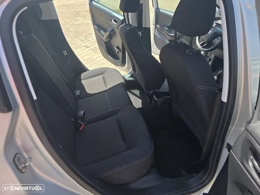Peugeot 208 PureTech 82 Start & Stop Active - 20