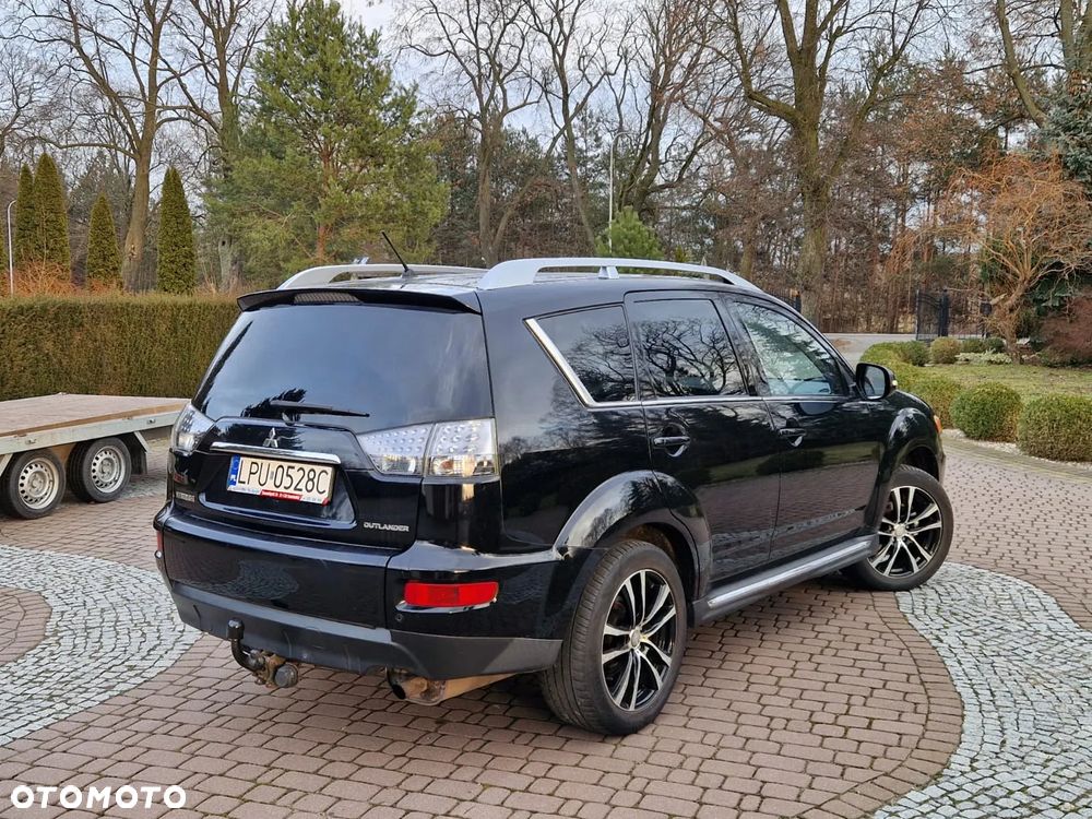 Mitsubishi Outlander - 24