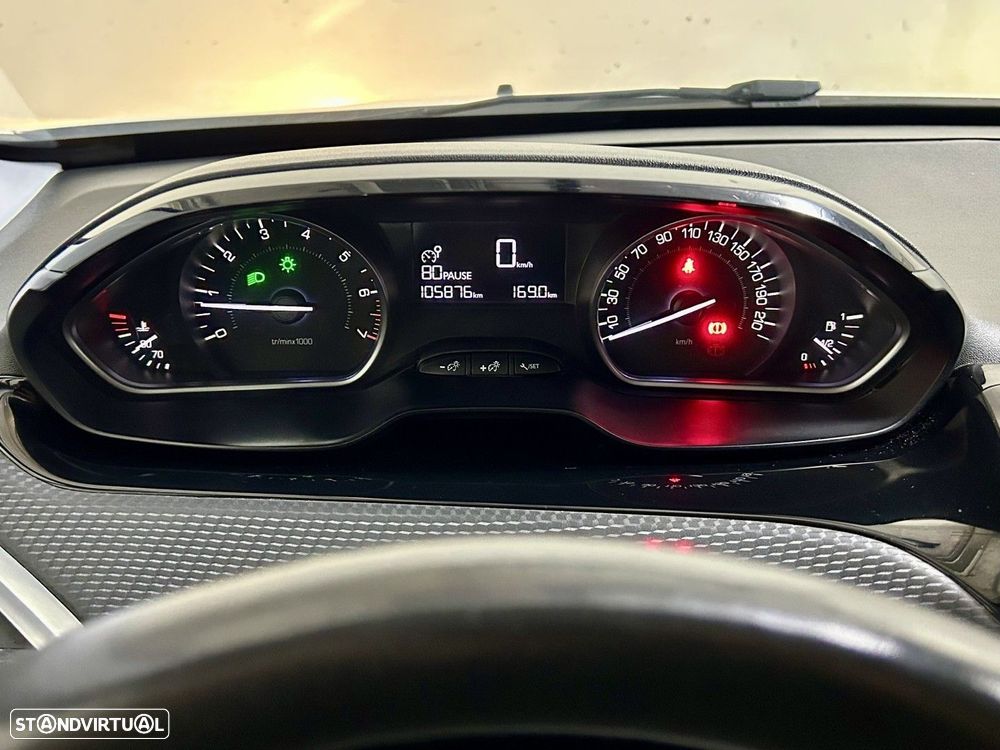 Peugeot 2008 1.2 PureTech Style - 11