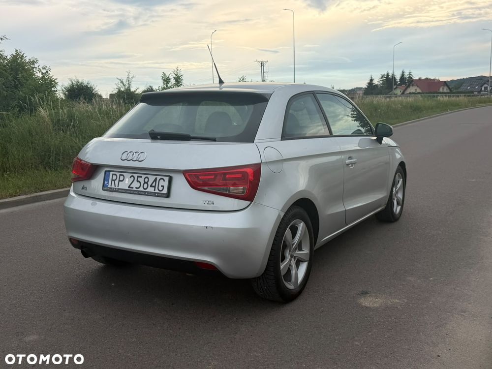 Audi A1 3-drzwiowe 1.6 TDI S line edition - 8