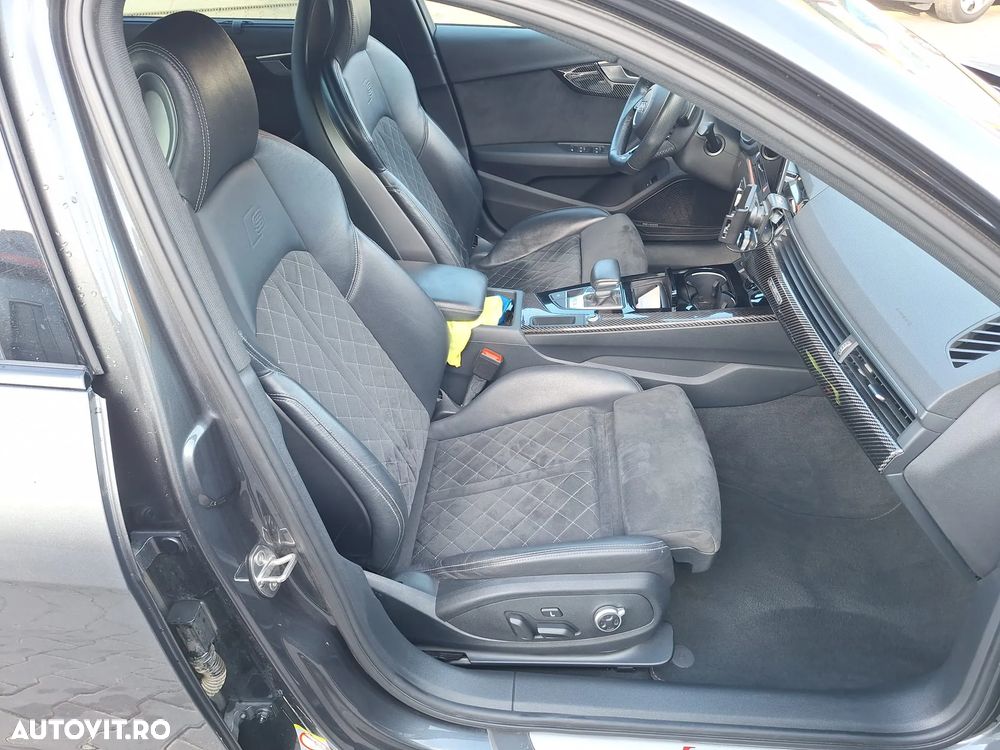 Audi S4 - 13