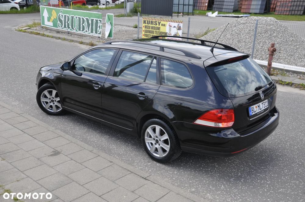 Volkswagen Golf 1.6 Comfortline - 15