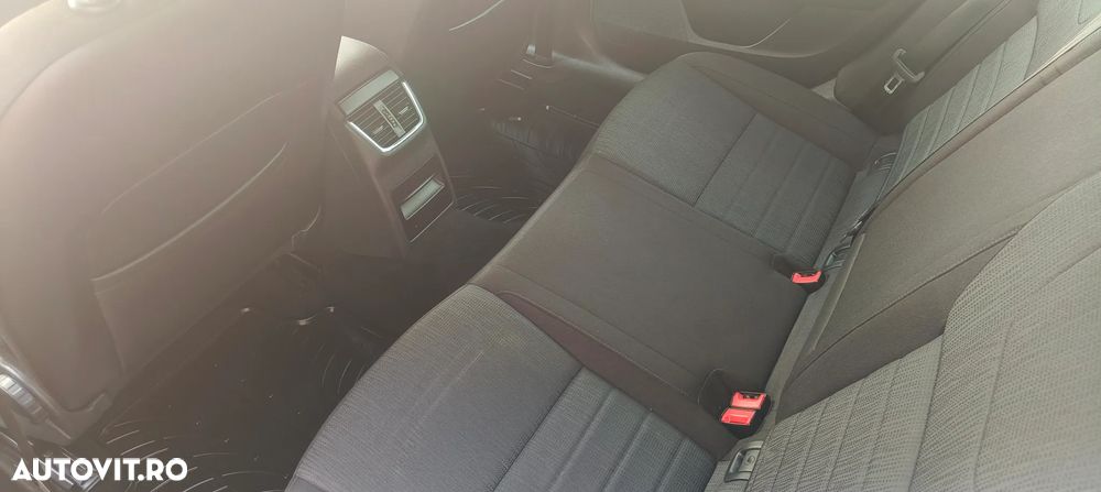 Skoda Octavia 1.6 TDI Ambiente - 9