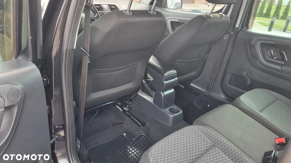 Skoda Roomster 1.2 TSI Comfort PLUS EDITION - 23