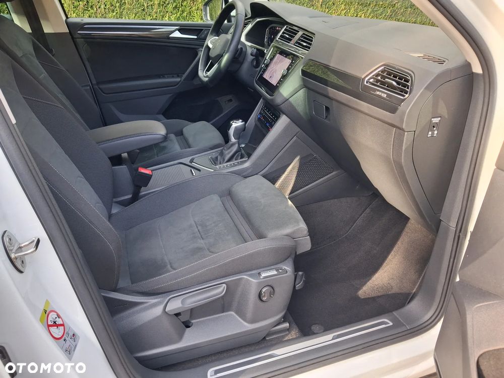 Volkswagen Tiguan 2.0 TDI Elegance DSG - 11
