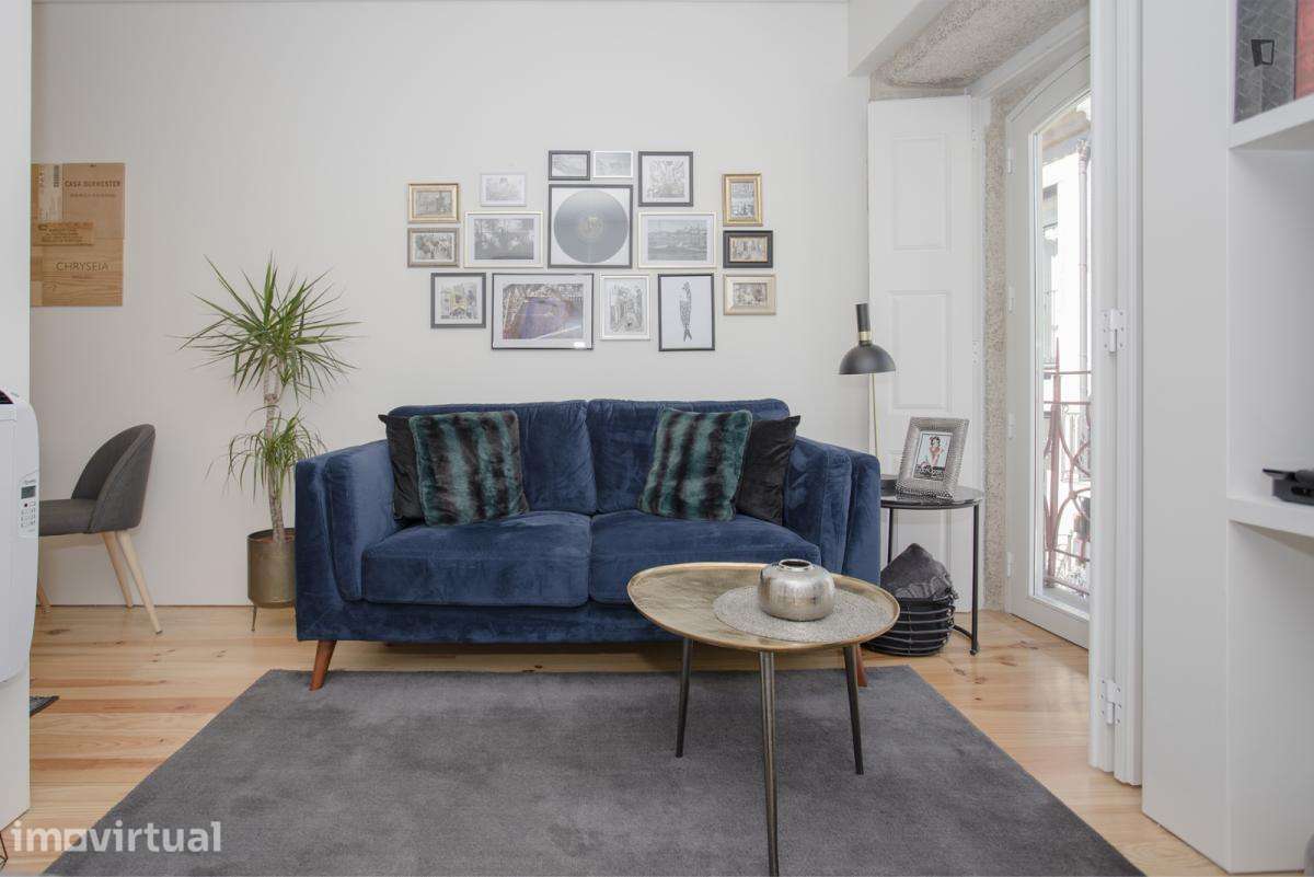 Apartamento com 1 quartos - localizado em Cedofeita Porto - Grande imagem: 2/30