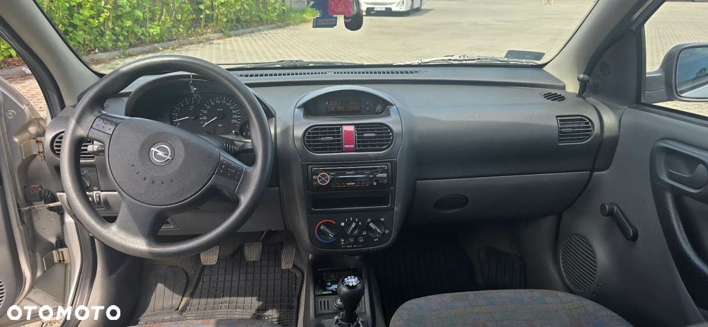 Opel Corsa 1.0 12V Base / Start - 9