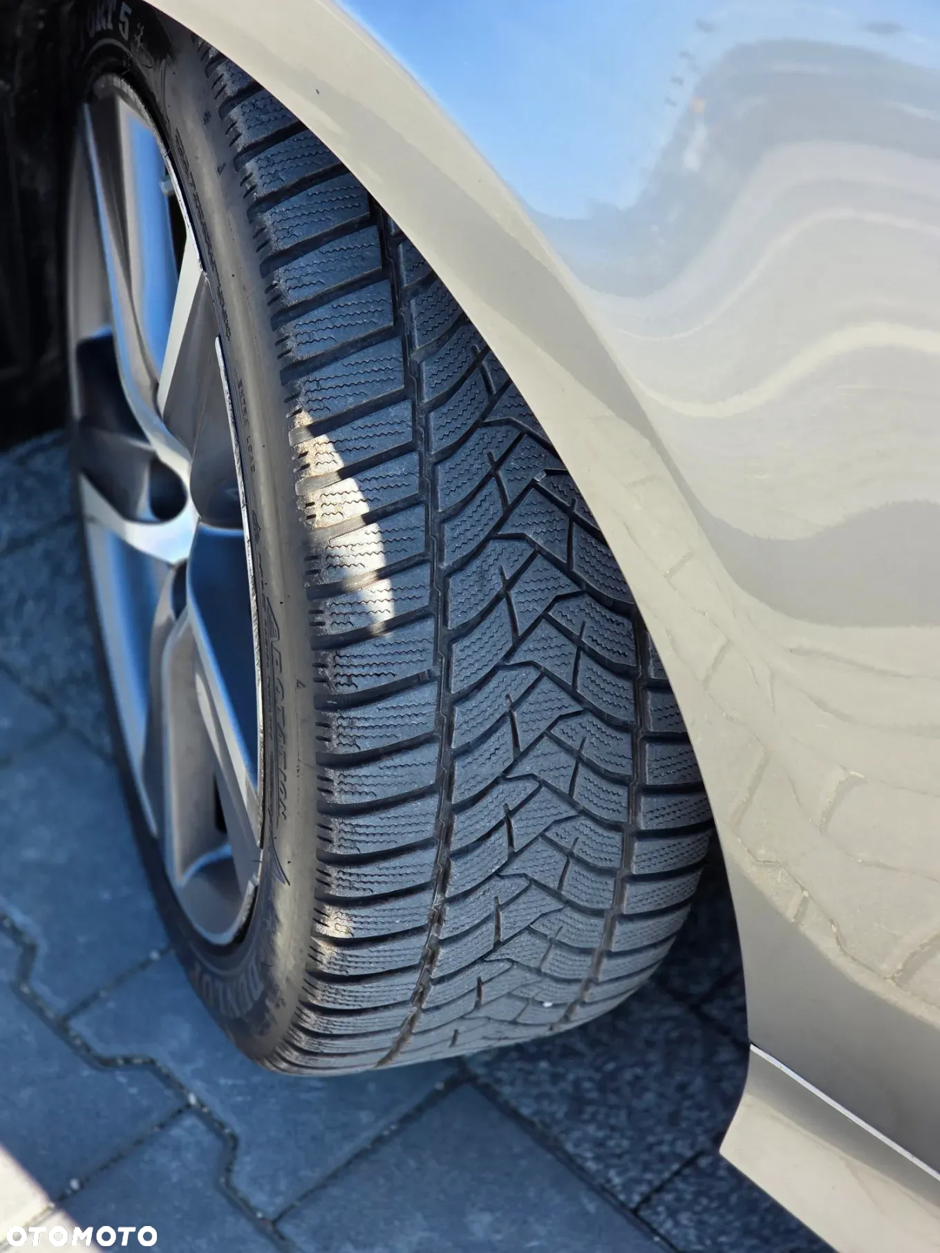Lexus GS 200t / 300 F Sport - 34