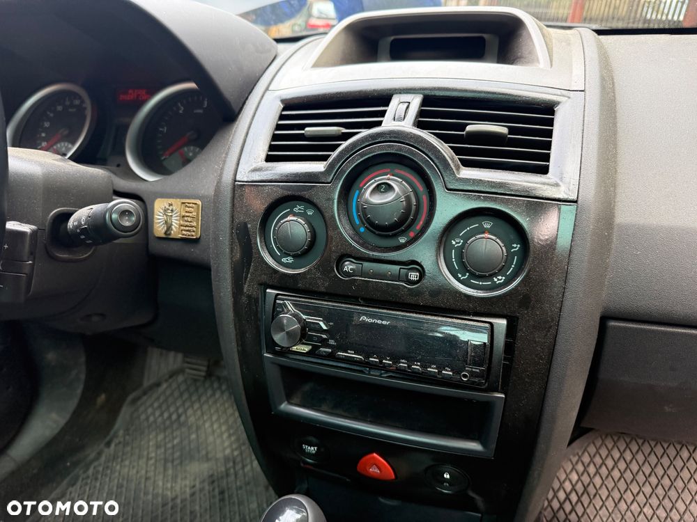 Renault Megane 1.9 dCi Luxe Dynamique - 10