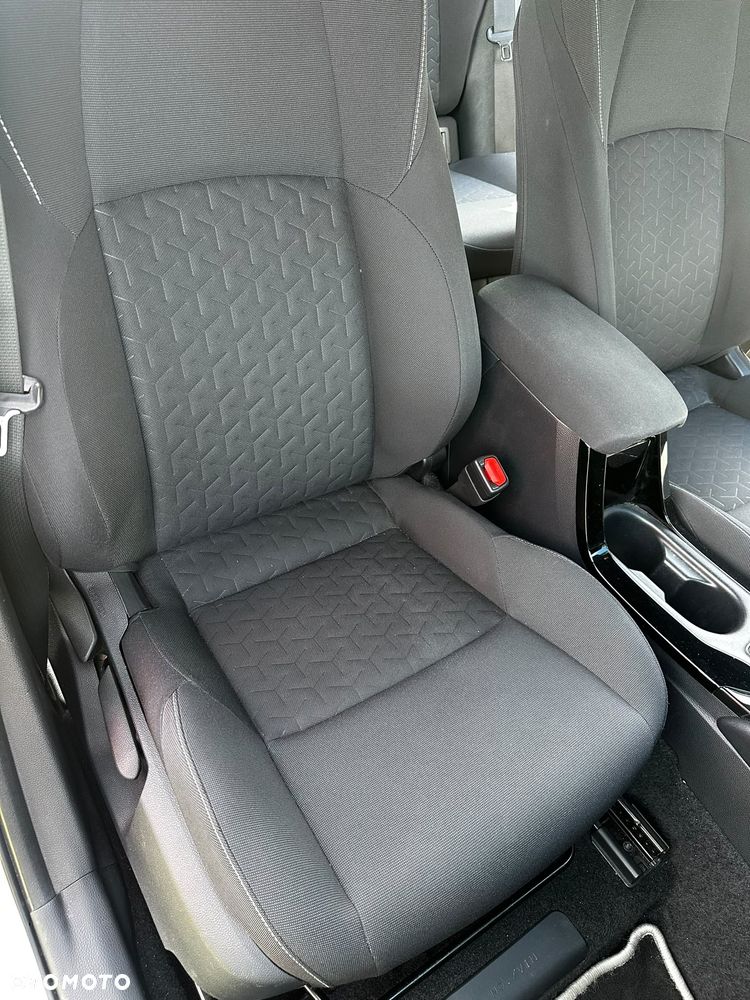 Toyota Corolla - 13