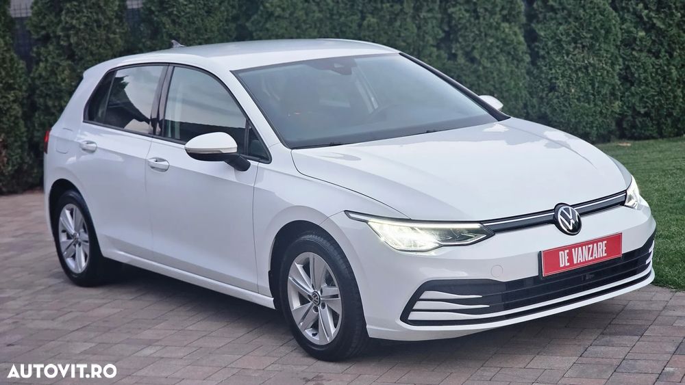 Volkswagen Golf 1.5 eTSI ACT DSG MHEV Life - 1
