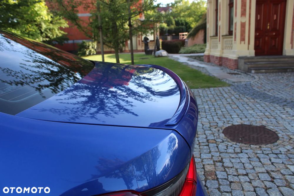 BMW Seria 3 M340i xDrive - 11