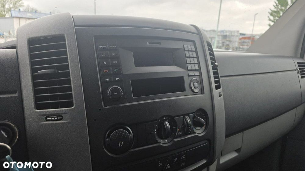 Volkswagen Crafter - 13