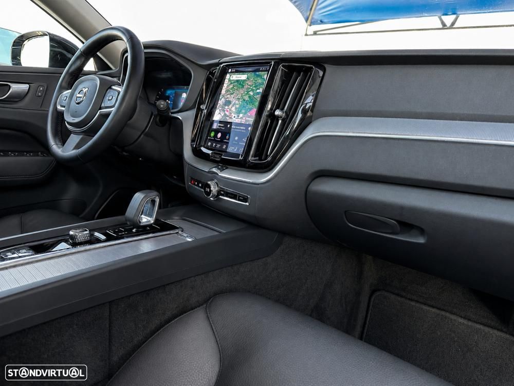 Volvo XC 60 T6 AWD Recharge Plus Dark - 39