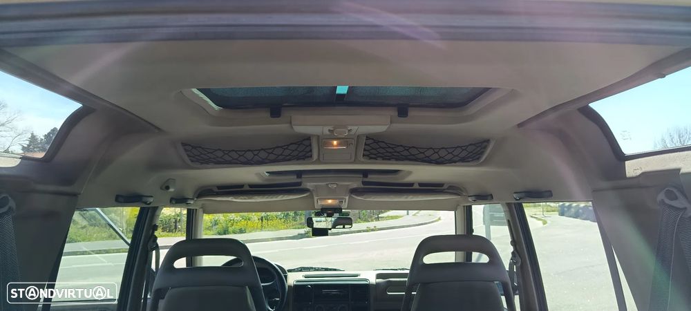 Land Rover Discovery 2.5 TDi - 17