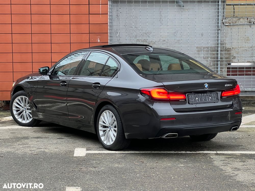 BMW Seria 5 530e Aut. Luxury Line - 3