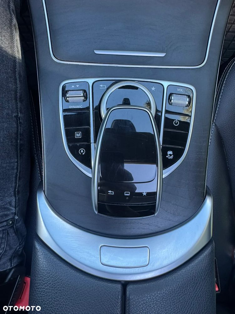 Mercedes-Benz GLC 300 4-Matic - 25