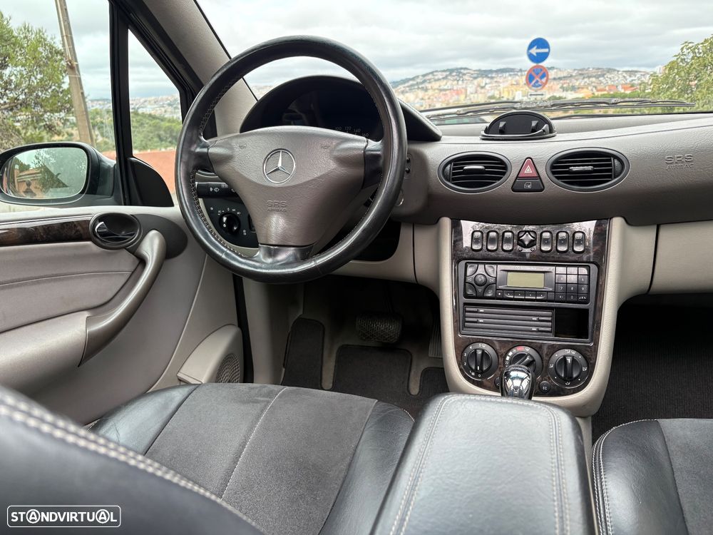 Mercedes-Benz A 190 - 11