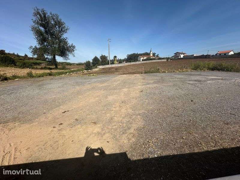 Aluga-se Estaleiro/ Terreno/ Espaço - Grande imagem: 5/11