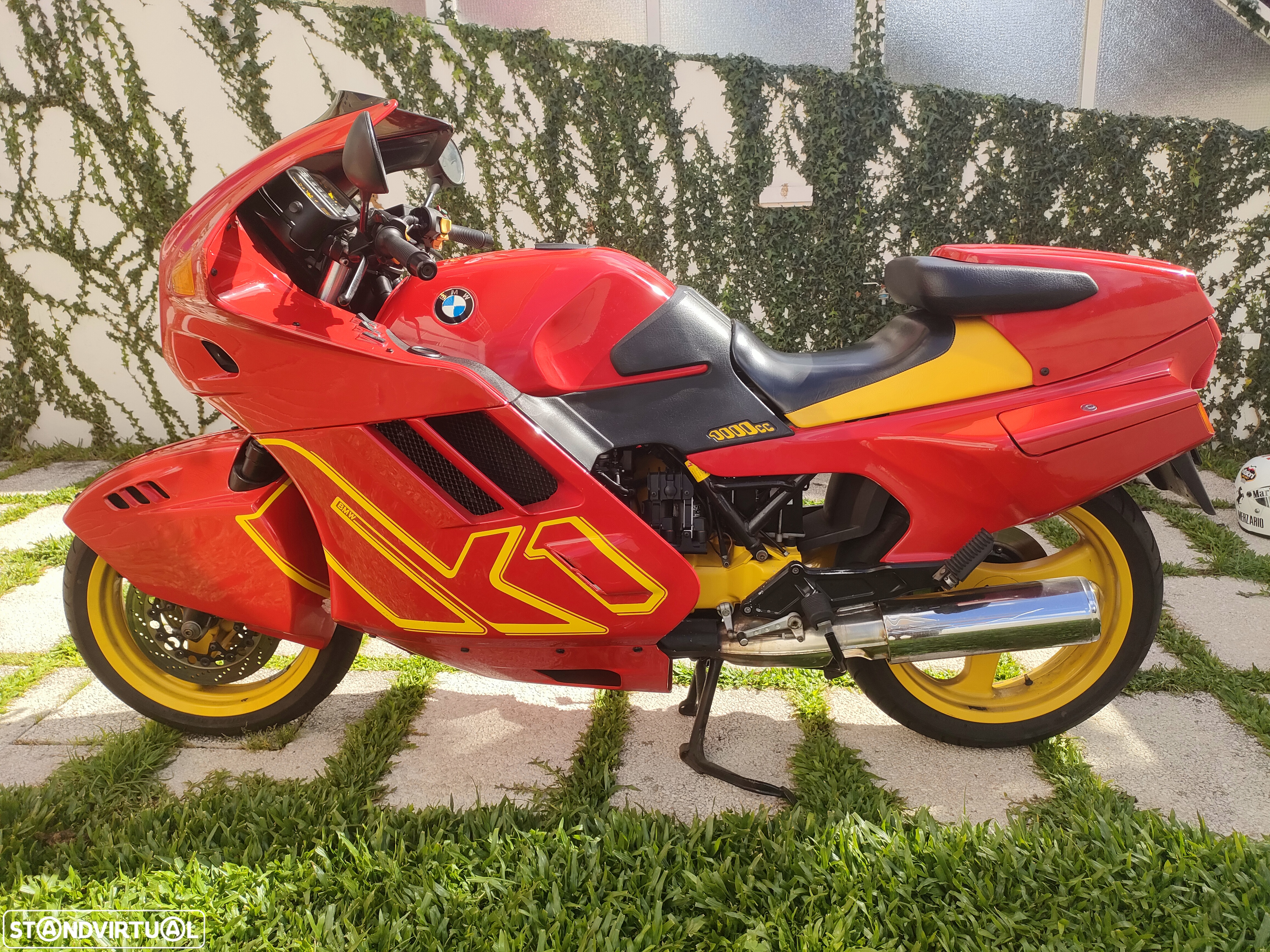 BMW K1 - 7