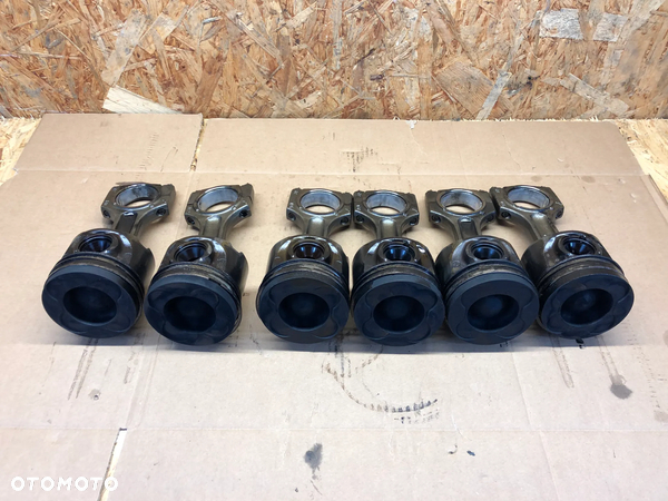 BMW E60 E65 E70 E90 3.0D M57N2 TŁOK KORBOWÓD