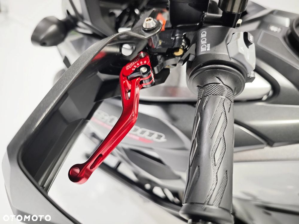 Suzuki V-STROM - 23