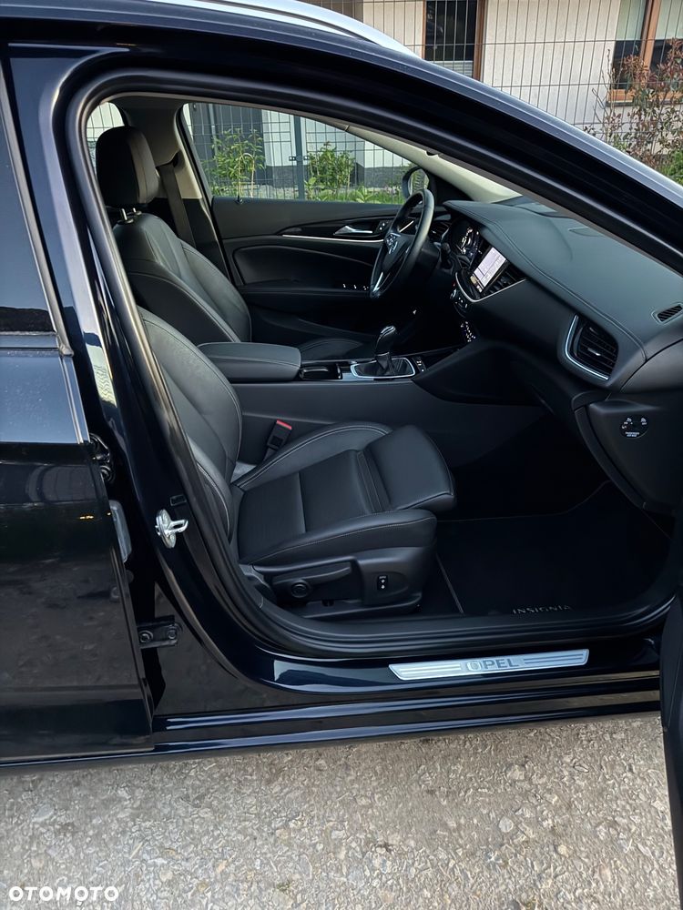 Opel Insignia 1.5 T Exclusive S&S - 15