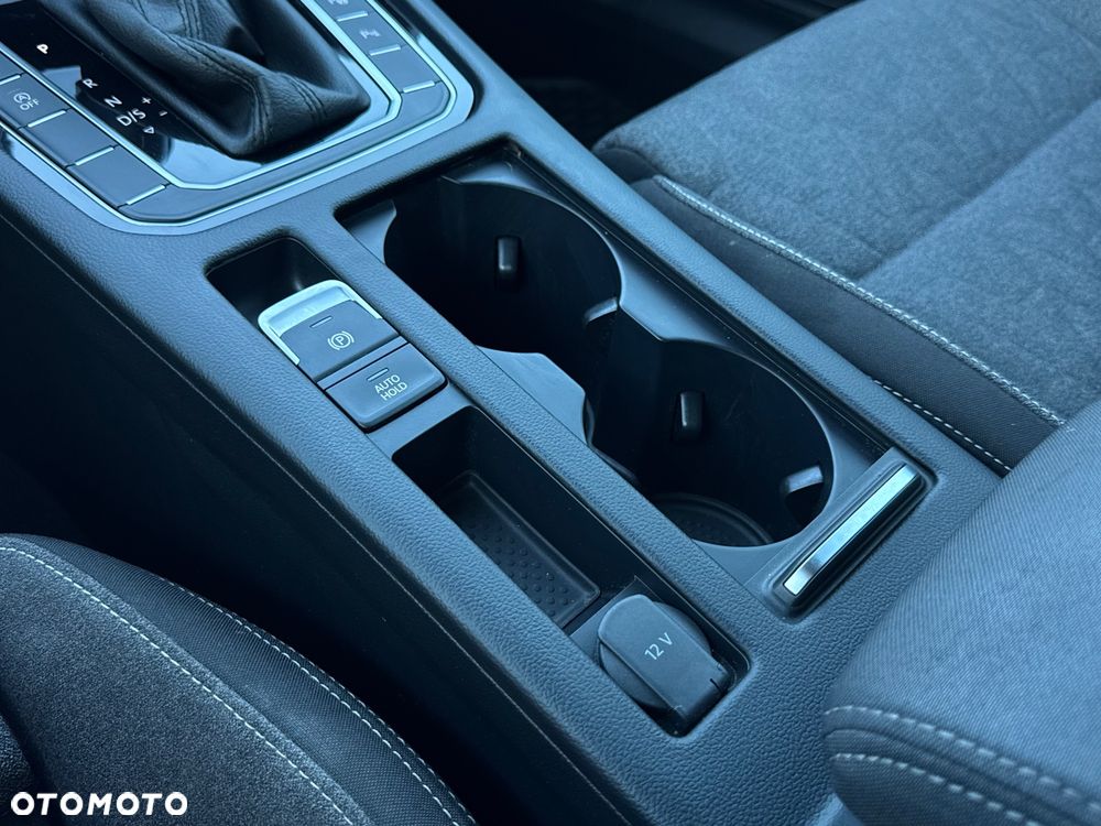 Volkswagen Passat 1.5 TSI EVO Business DSG - 24
