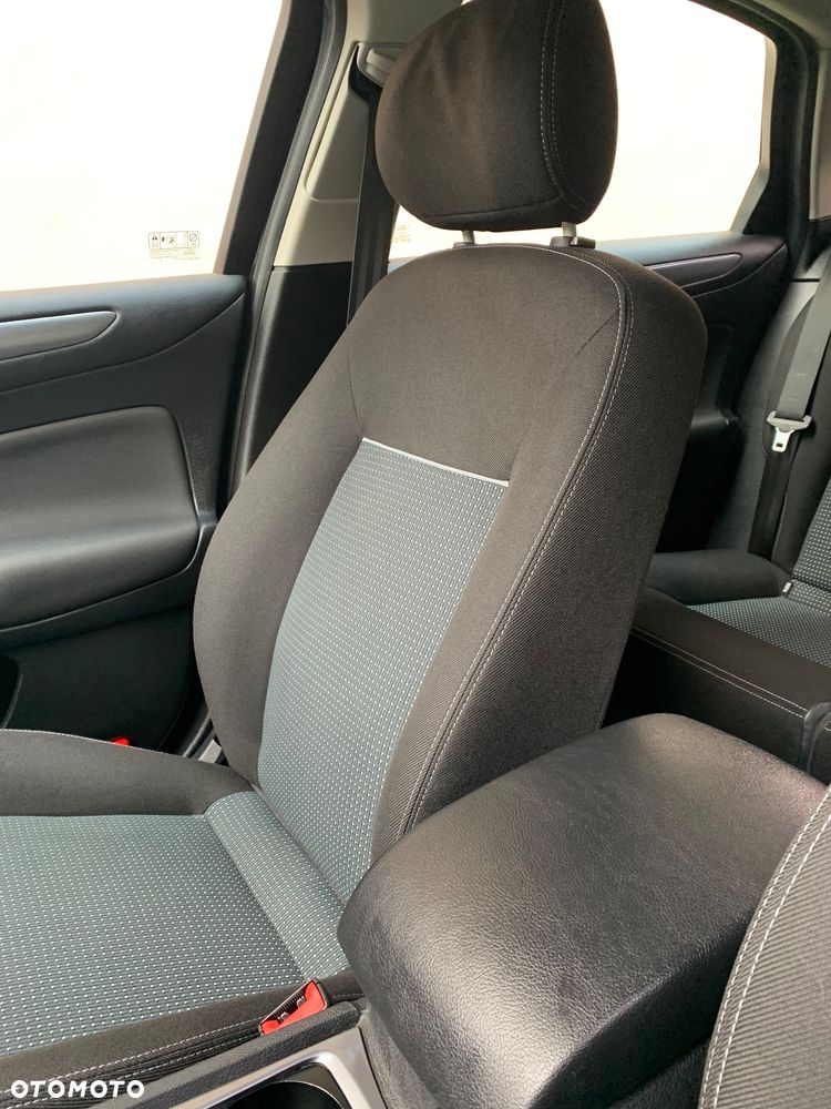 Ford Mondeo 2.0 TDCi Trend - 13