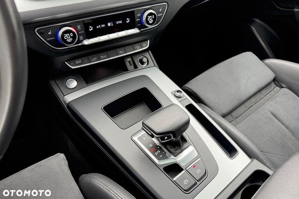Audi Q5 50 TFSI e Quattro S tronic - 17