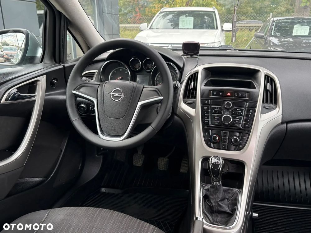 Opel Astra 1.7 CDTI Cosmo - 10