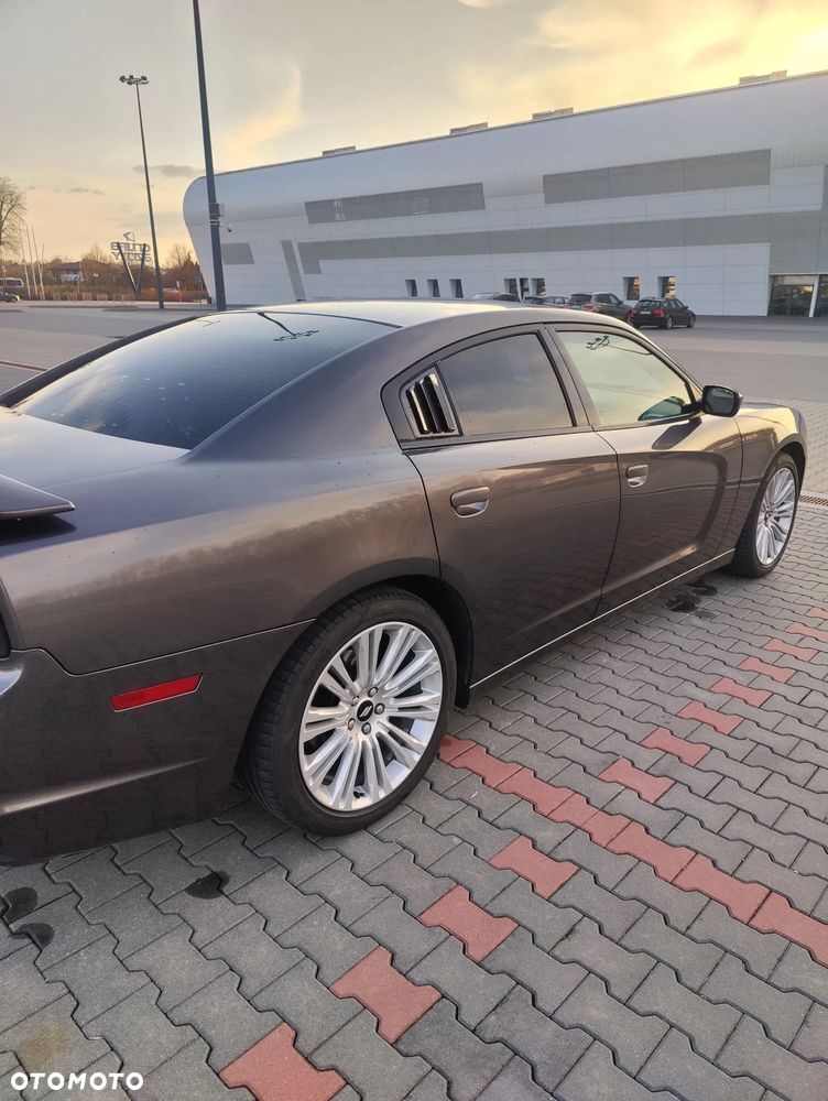 Dodge Charger - 14
