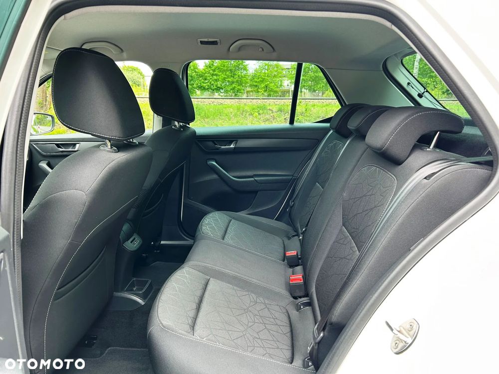 Skoda Fabia 1.0 MPI Clever - 8