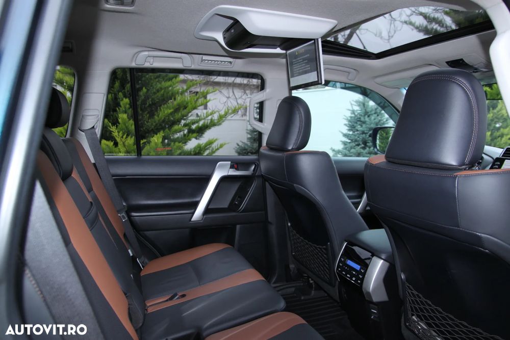 Toyota Land Cruiser 2.8l D-4D 204 CP A/T 7 locuri Luxury AVS Black - 17