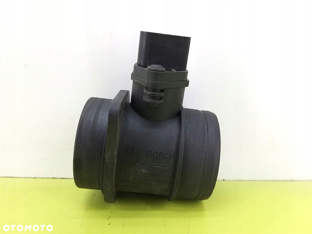 Przepływomierz powietrza VW Passat B6 1.9TDI 105KM 2005-2010  038906461 - 4