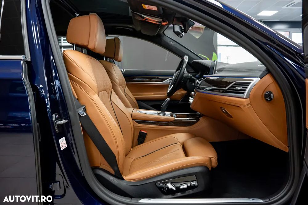 BMW Seria 7 - 30