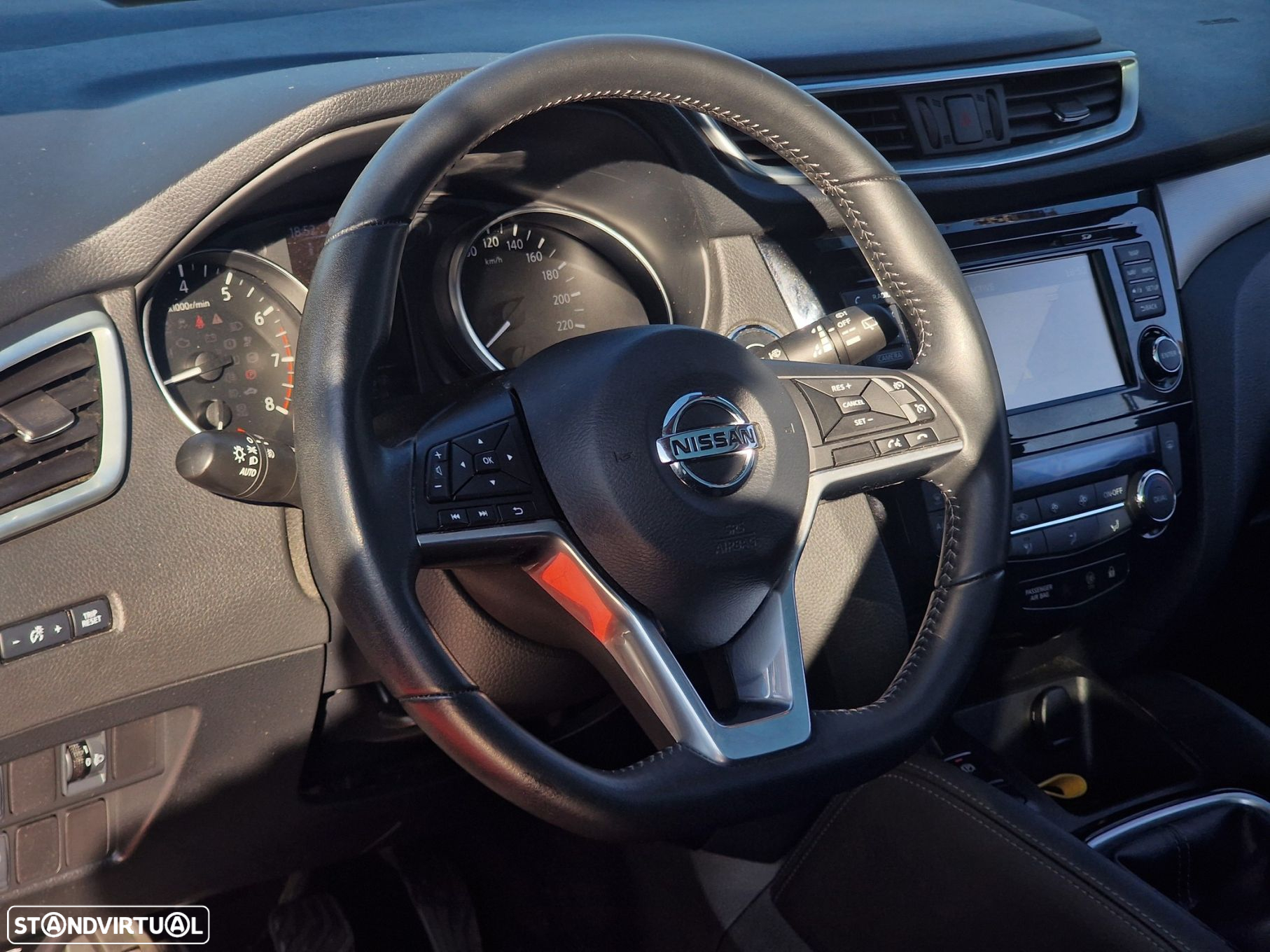 Nissan Qashqai 1.2 DIG-T N-Connecta - 14