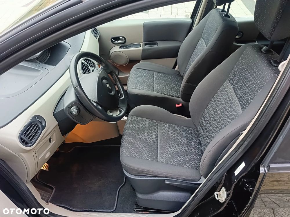 Renault Modus - 13