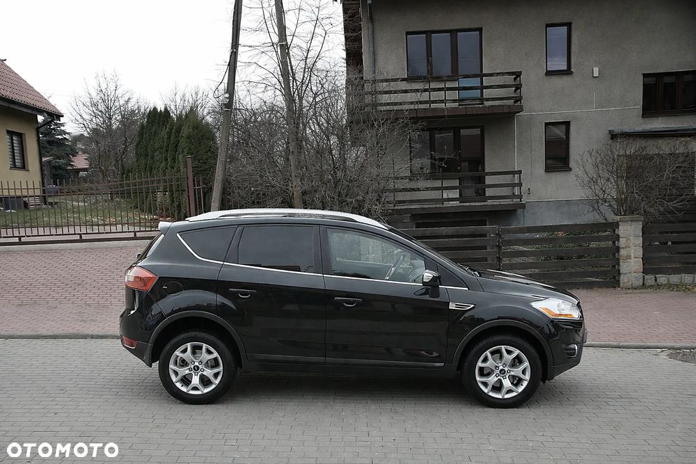 Ford Kuga 2.0 TDCi 2x4 Titanium - 8
