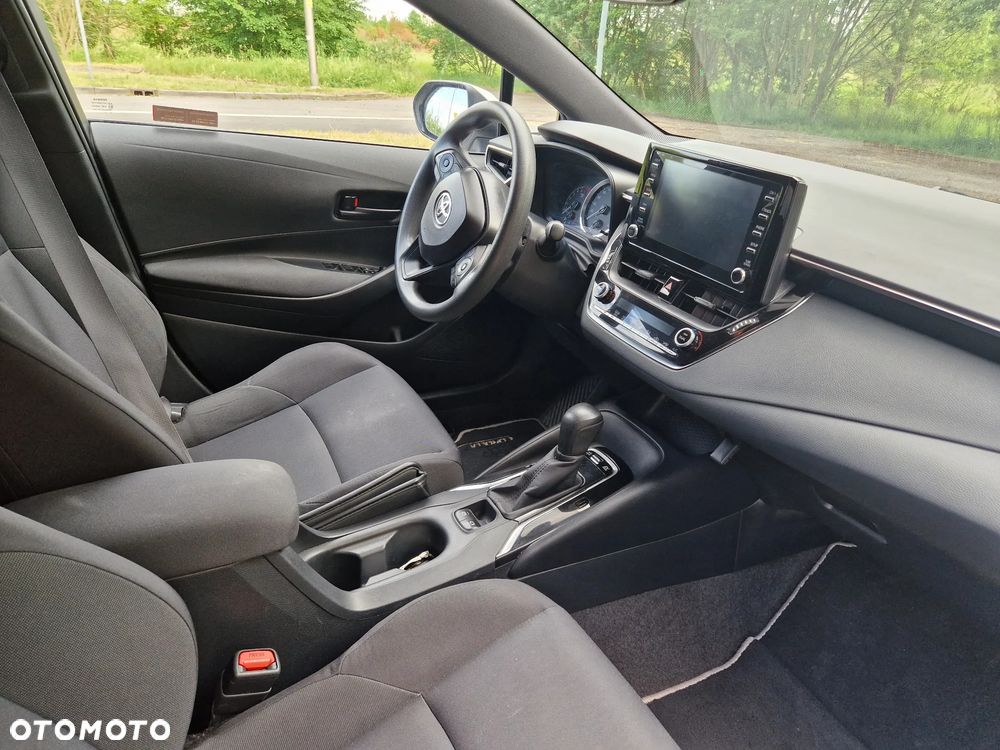 Toyota Corolla - 10