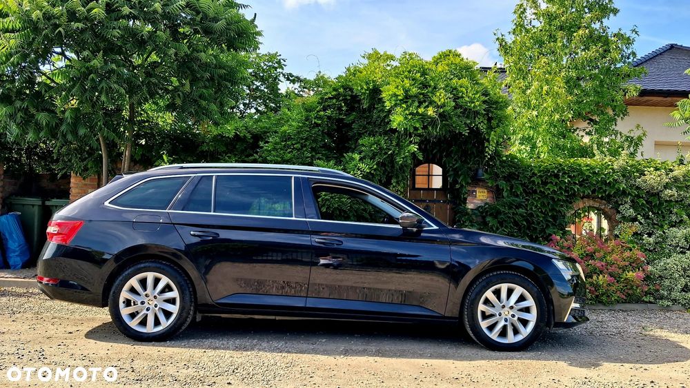 Skoda Superb 1.4 TSI Plug-In Hybrid Style DSG - 19