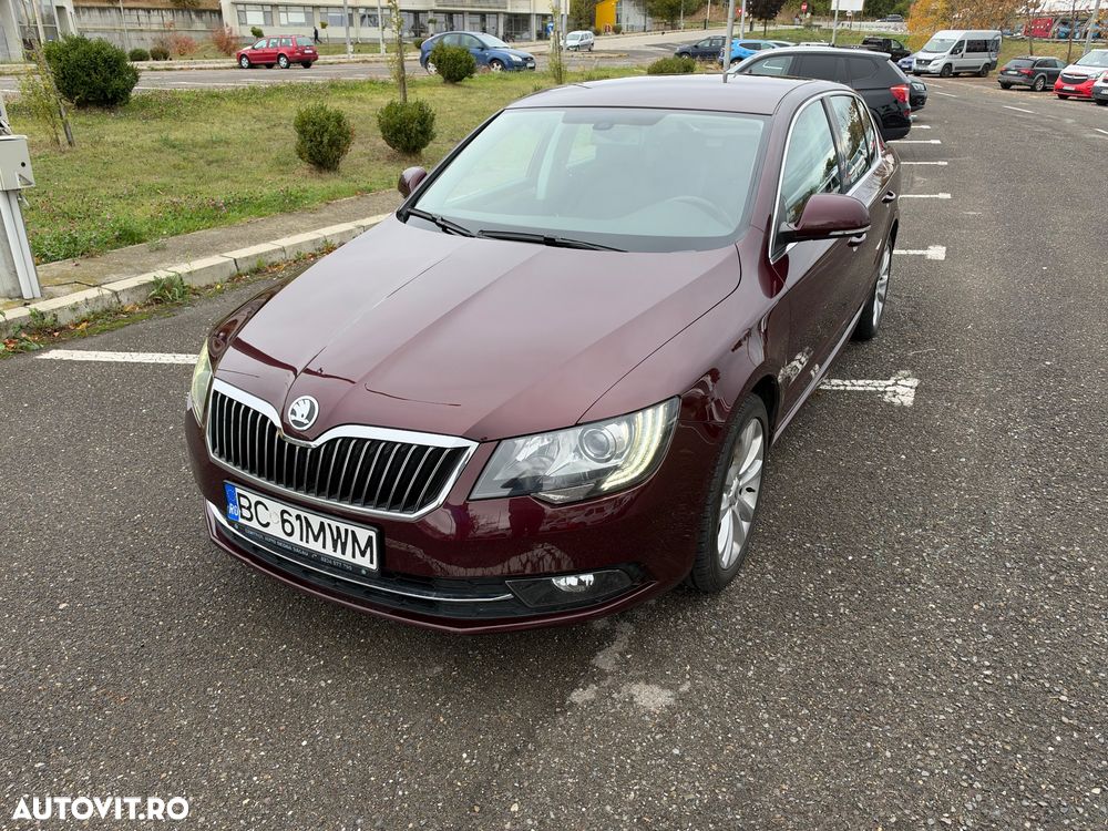 Skoda Superb 2014 photo 2