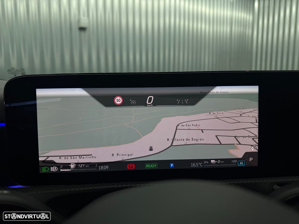 Mercedes-Benz A 250 Limousine e 8G-DCT AMG Line - 10