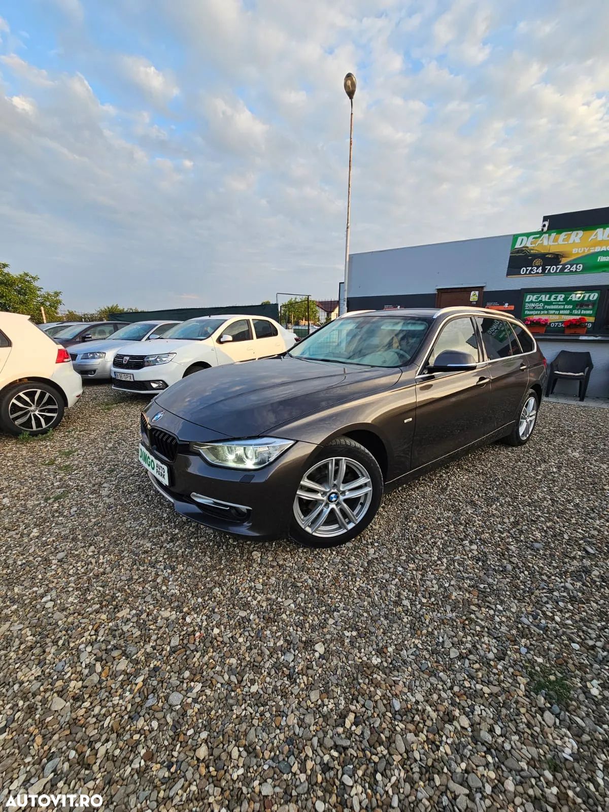 BMW Seria 3 318d Aut. Modern Line - 1