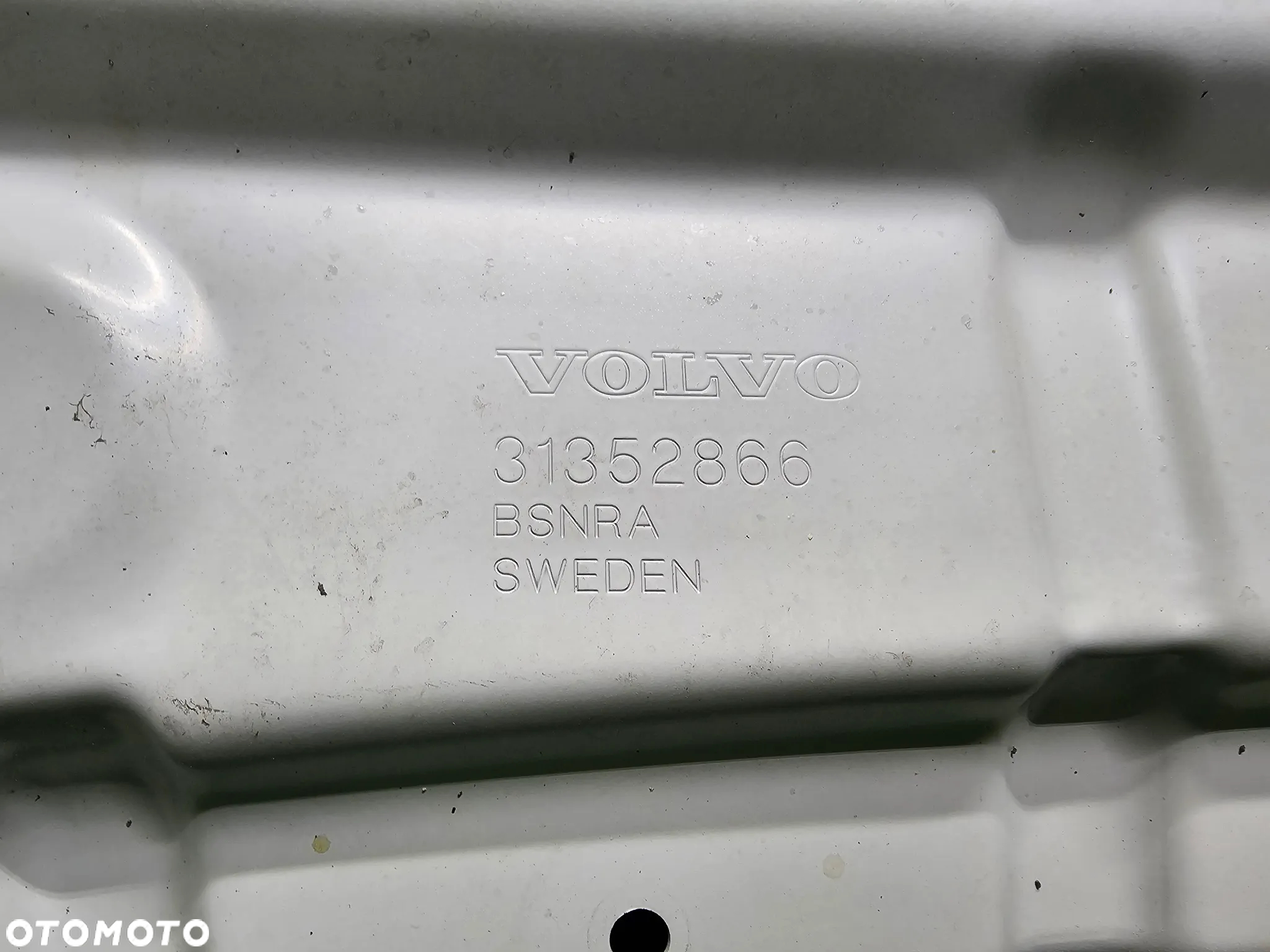 VOLVO XC90 II -----> ORYGINALNA MASKA PRZÓD - 15