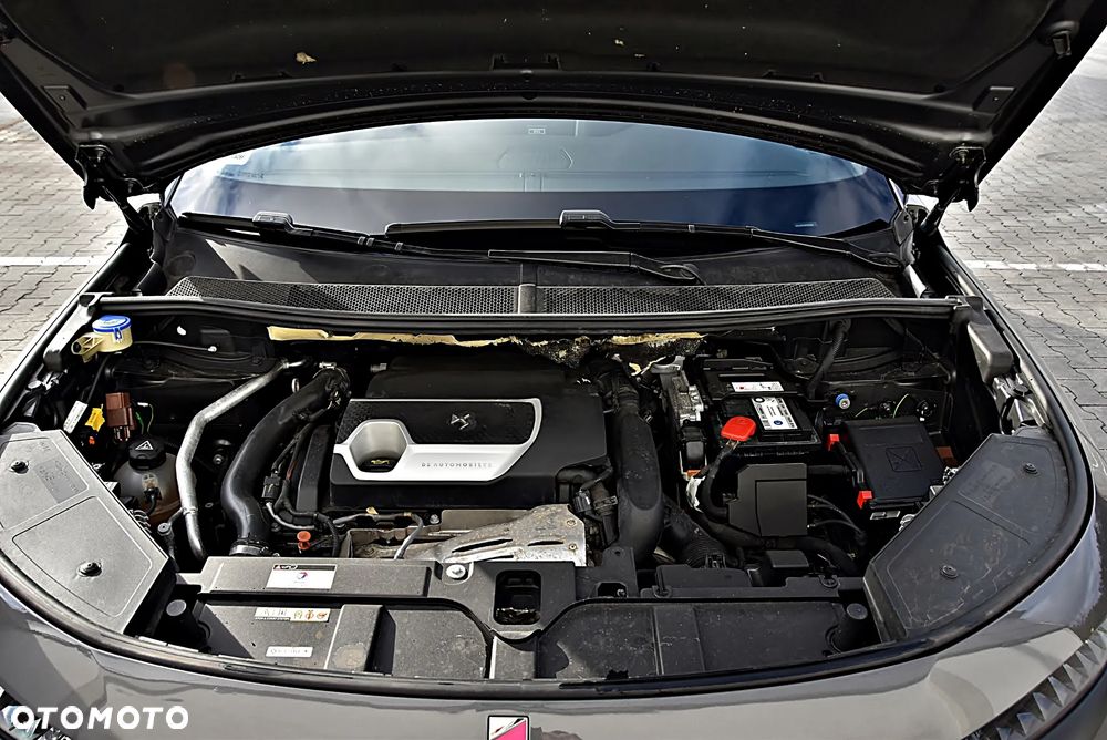 DS Automobiles DS 7 Crossback 1.6 PureTech Performance Line + - 14